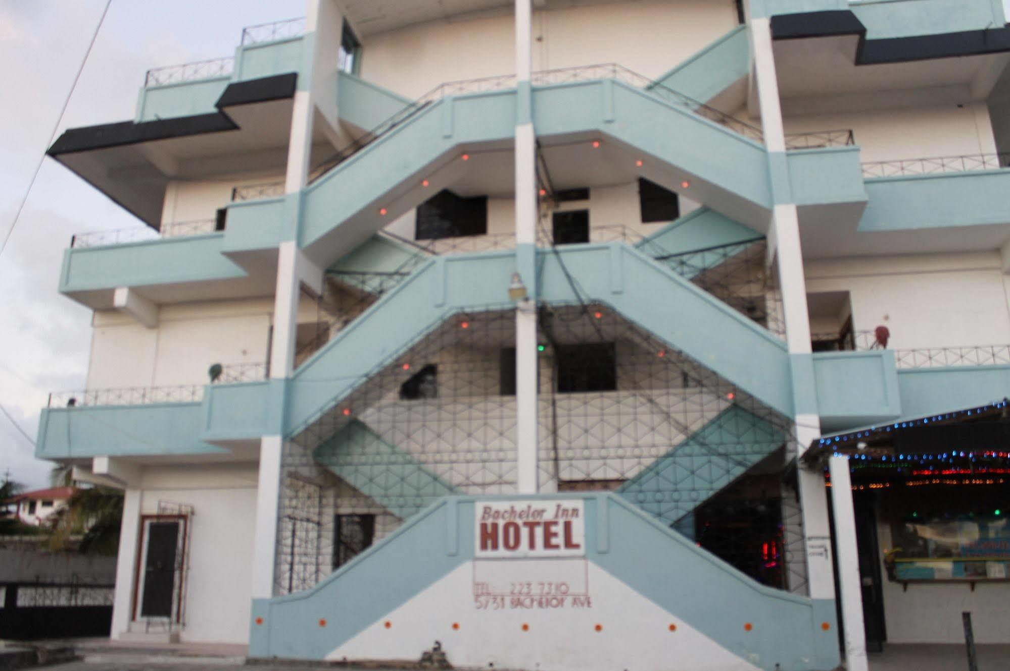 Bachelor Inn Hotel Cidade de Belize Exterior foto